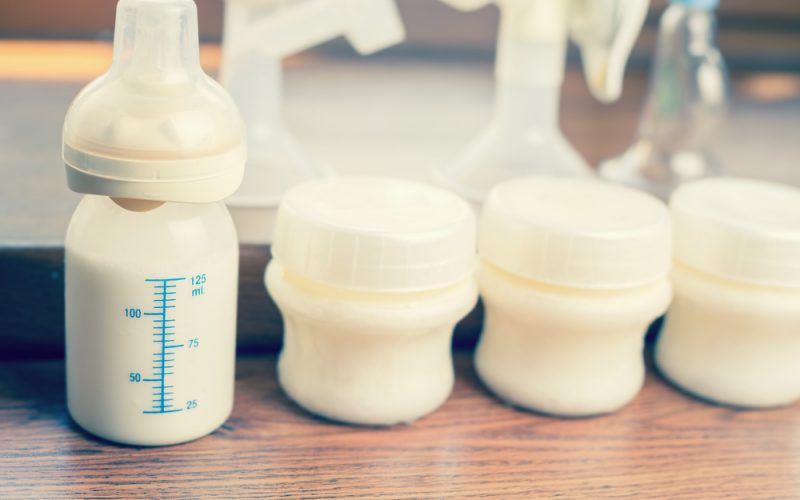Pros and Cons of Using a Breast Pump